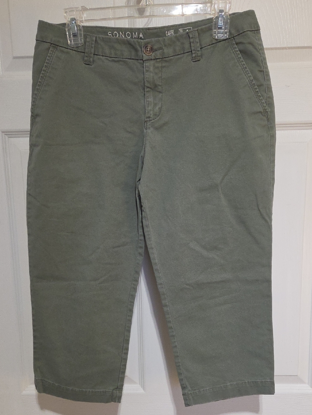 SONOMA Olive Green Men’s Capri Chinos